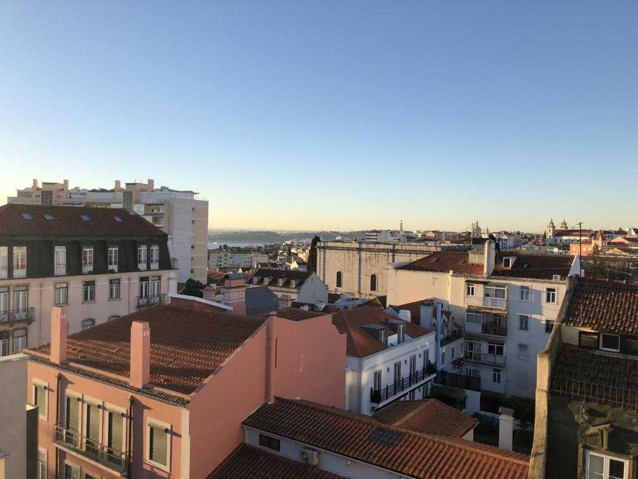 Lv Premier Amoreiras Am2 Lisbon Bagian luar foto